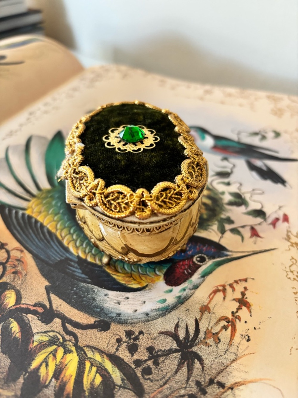 Vintage Mini Jewelry Box - Picture 8 of 11